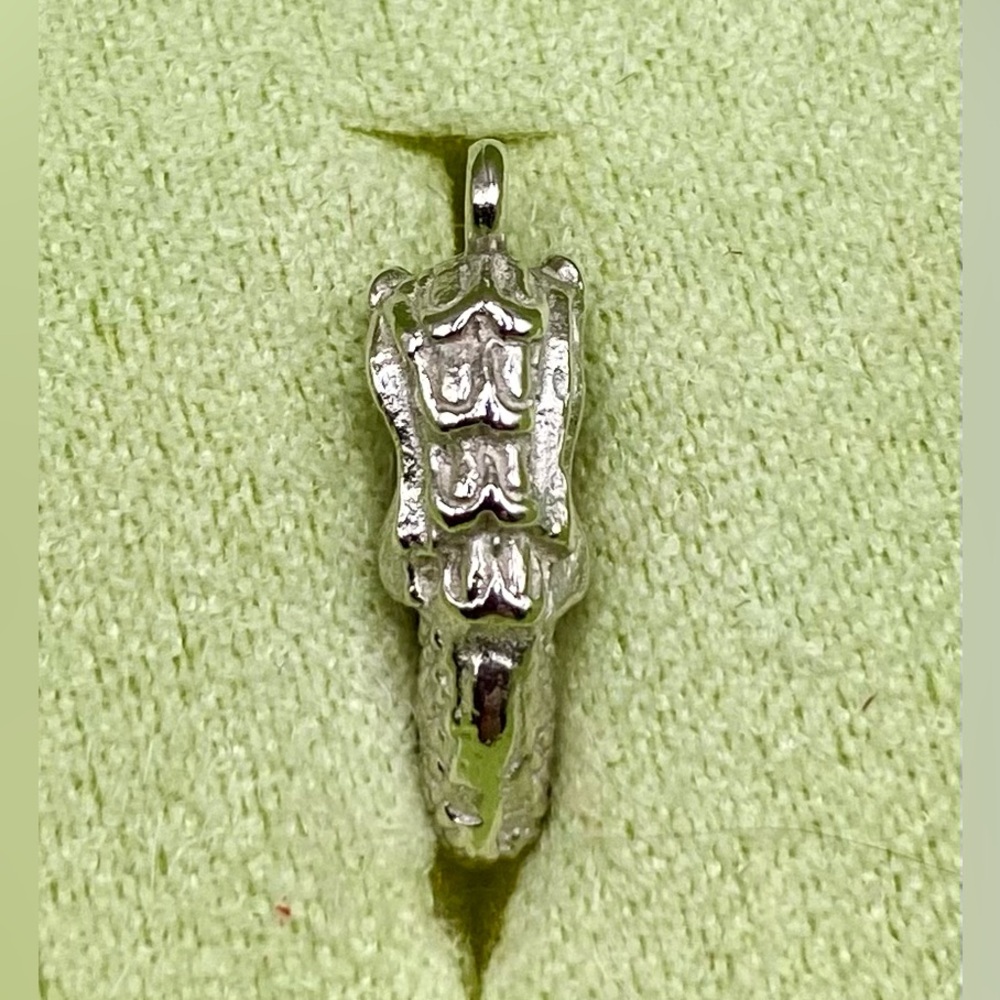 MERLION STERLING SILVER CHARM; Vintage; Excellent condition; Never worn. - Picture 4 of 6